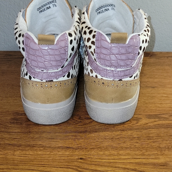 ShuShop Women's Sneakers - White, Black, Tan - Picture 6 of 9